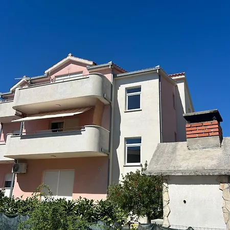 Petra * Kaštela
